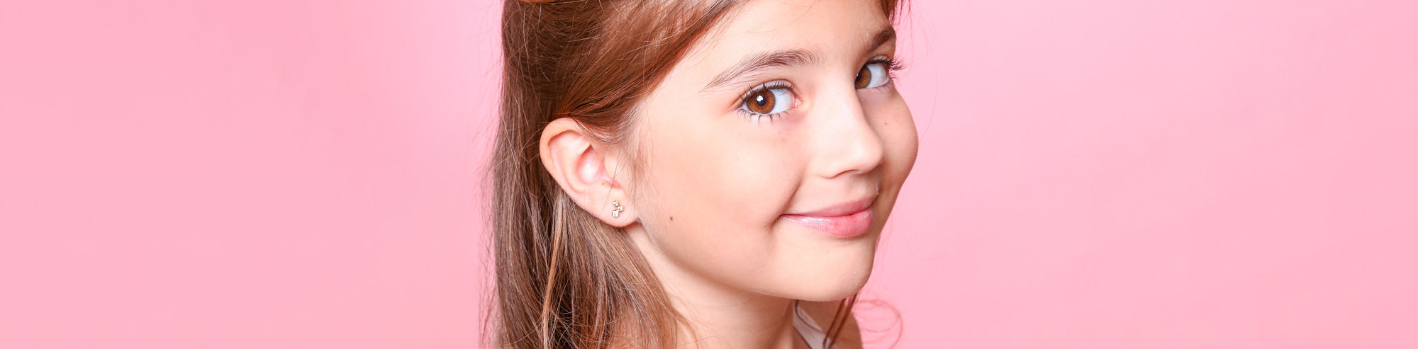 עגילי זהב צמודים לילדות עם הברגה