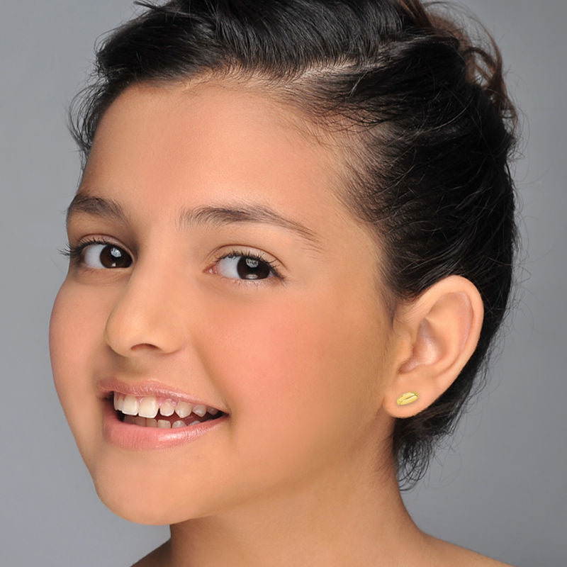 עגילים צמודים מזהב צהוב 14 קראט - חלק סהרונים עגילים צמודים מזהב צהוב 14 קראט - חלק סהרונים