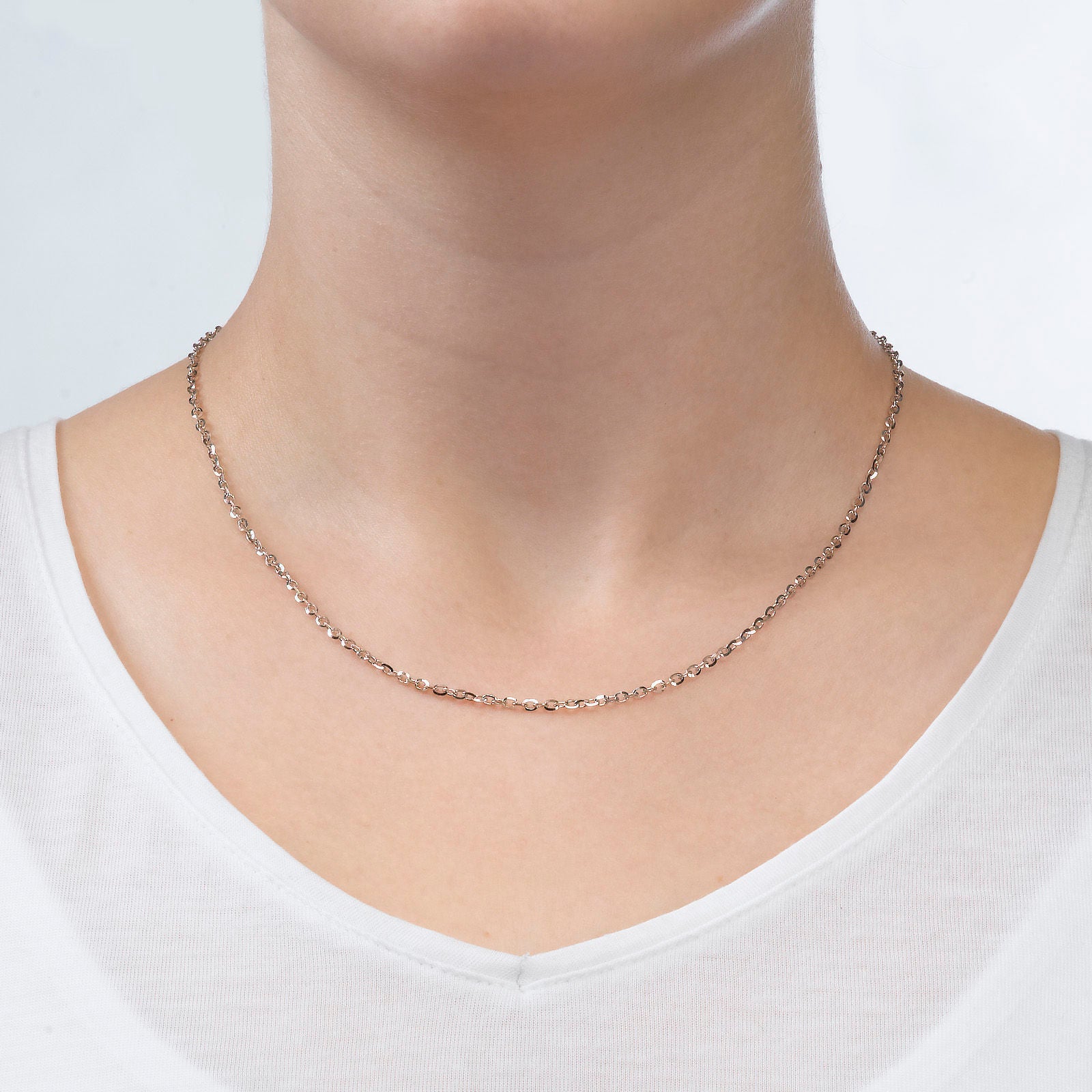 שרשרת רולו זהב לבן 14 קראט, 2.2 מ"מ עובי שרשרת רולו זהב לבן 14 קראט, 2.2 מ"מ עובי