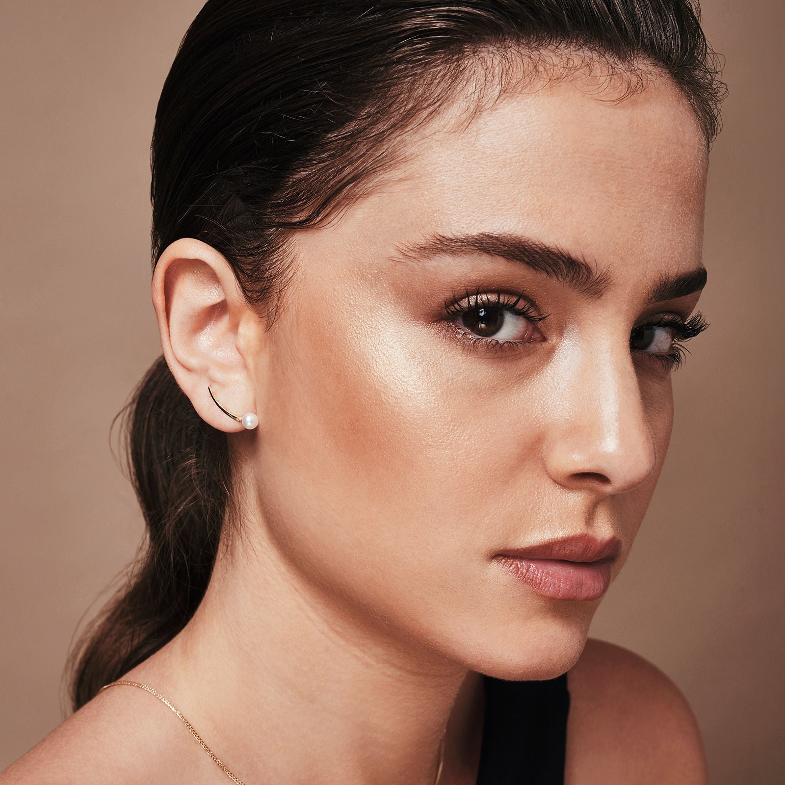 עגילים מטפסים מזהב לבן 14 קראט - ארידנוס עגילים מטפסים מזהב לבן 14 קראט - ארידנוס