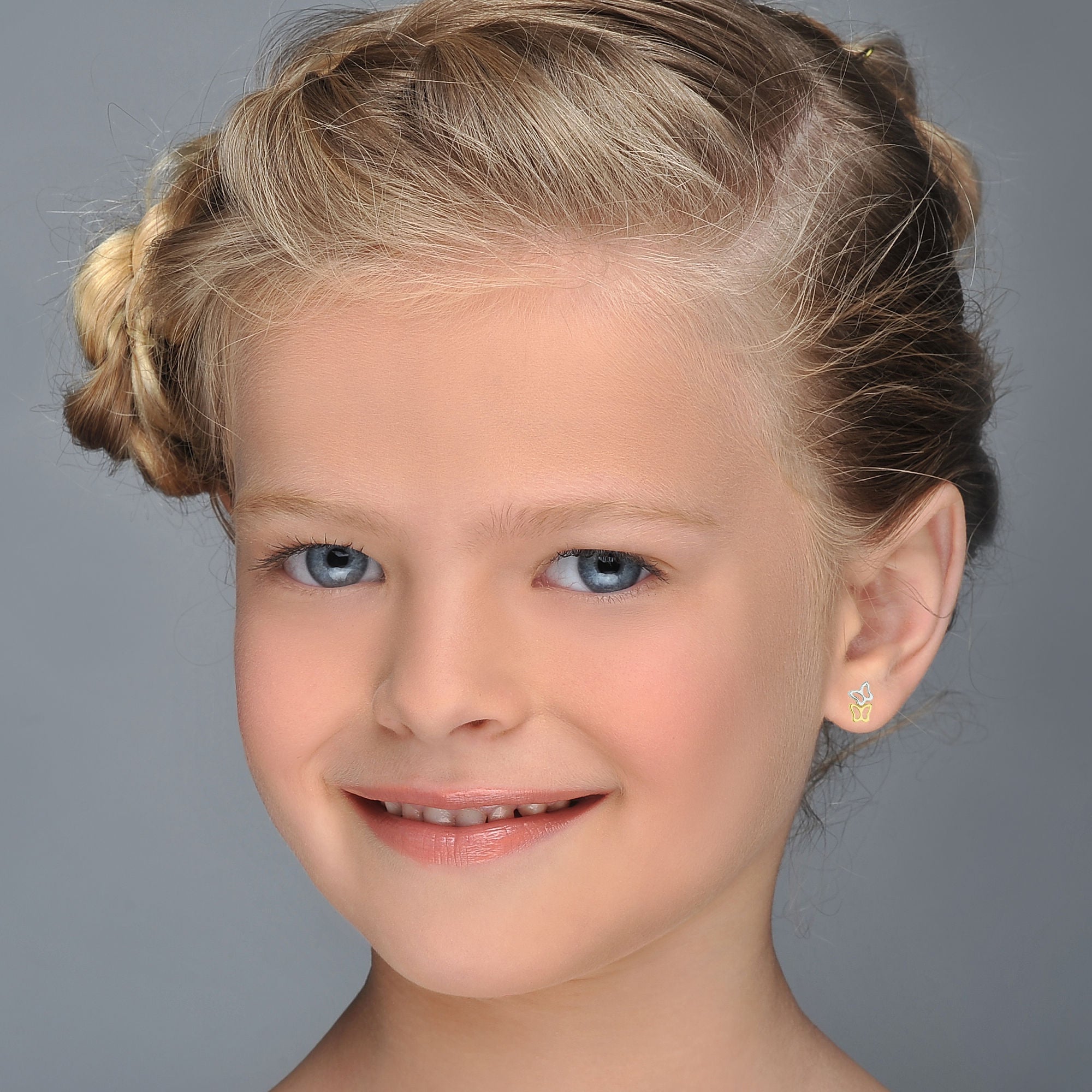 עגילים צמודים מזהב צהוב ולבן 14 קראט - פרפרים שני צבעים עגילים צמודים מזהב צהוב ולבן 14 קראט - פרפרים שני צבעים