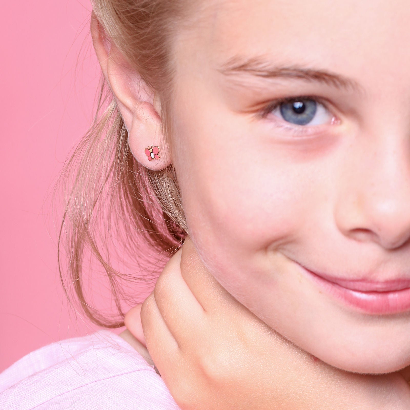 עגילים צמודים מזהב צהוב 14 קראט - פרפר אופטימי עגילים צמודים מזהב צהוב 14 קראט - פרפר אופטימי