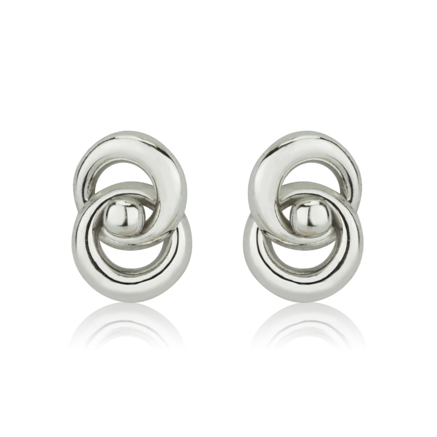 עגילים צמודים מזהב לבן 14 קראט - עיגולים משתלבים עגילים צמודים מזהב לבן 14 קראט - עיגולים משתלבים