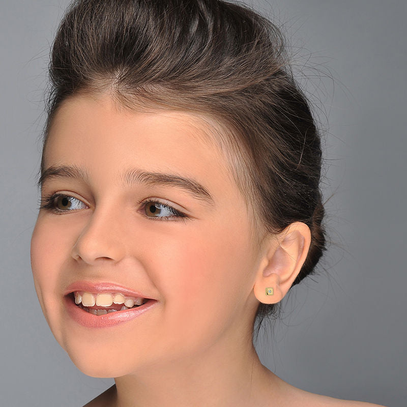 עגילים צמודים מזהב צהוב 14 קראט - ריבוע מנצנץ עגילים צמודים מזהב צהוב 14 קראט - ריבוע מנצנץ