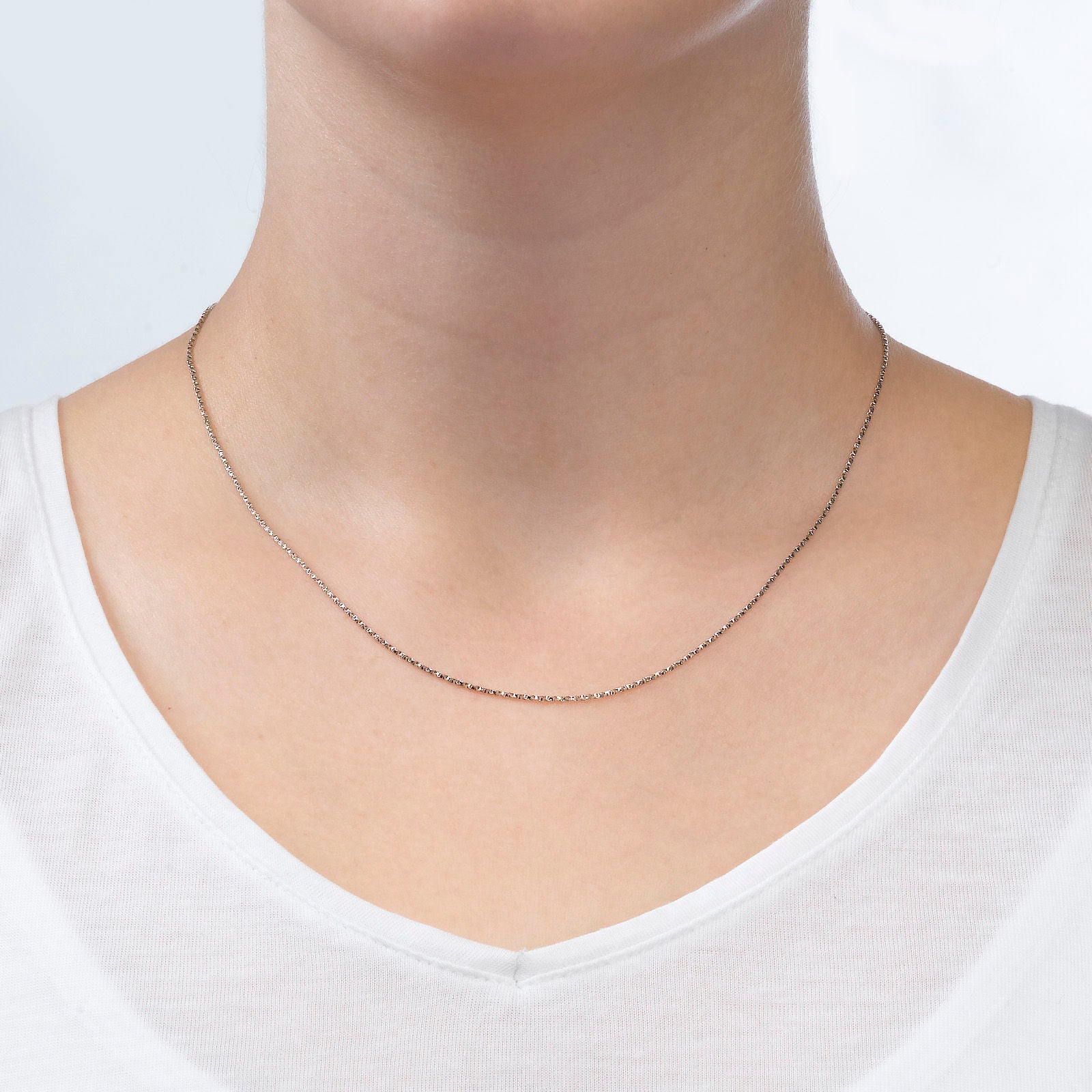 שרשרת מסובבת זהב לבן 14 קראט, 1 מ"מ עובי שרשרת מסובבת זהב לבן 14 קראט, 1 מ"מ עובי