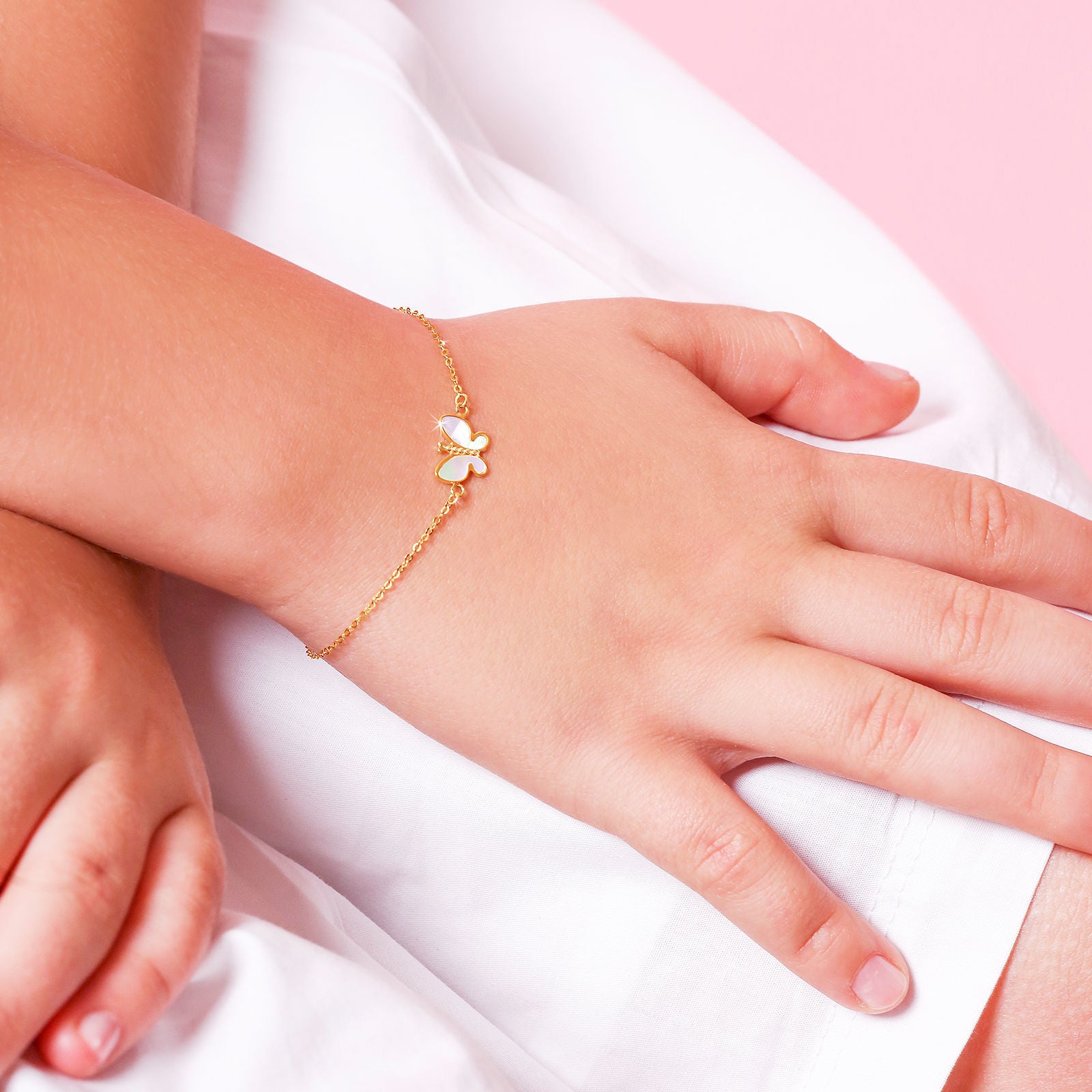 צמיד לילדה מזהב צהוב 14 קראט - פרפר קסום צמיד לילדה מזהב צהוב 14 קראט - פרפר קסום