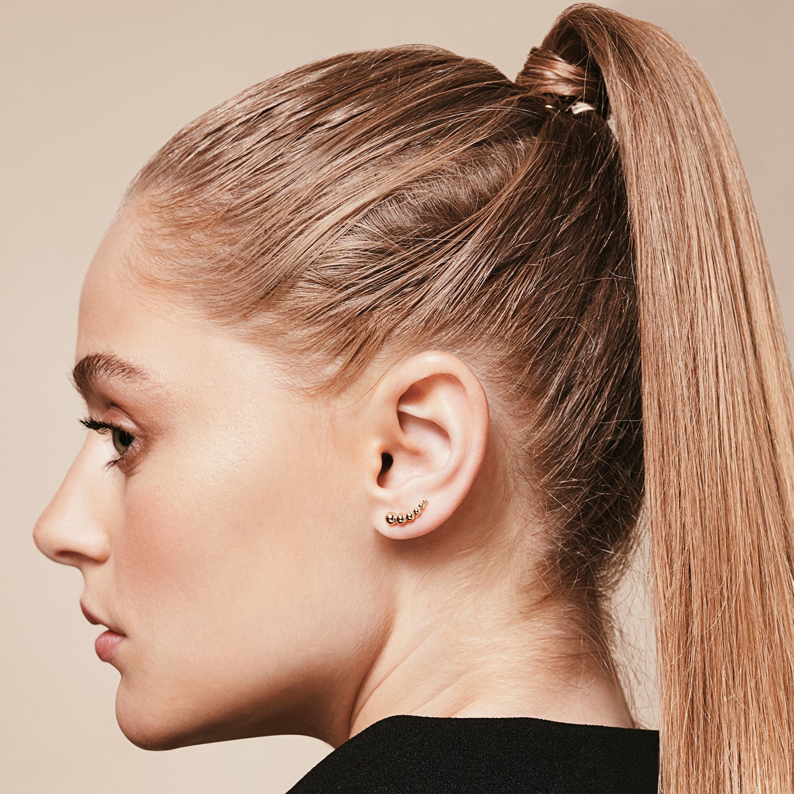 עגילים מטפסים מזהב צהוב 14 קראט - אנדרומדה עגילים מטפסים מזהב צהוב 14 קראט - אנדרומדה