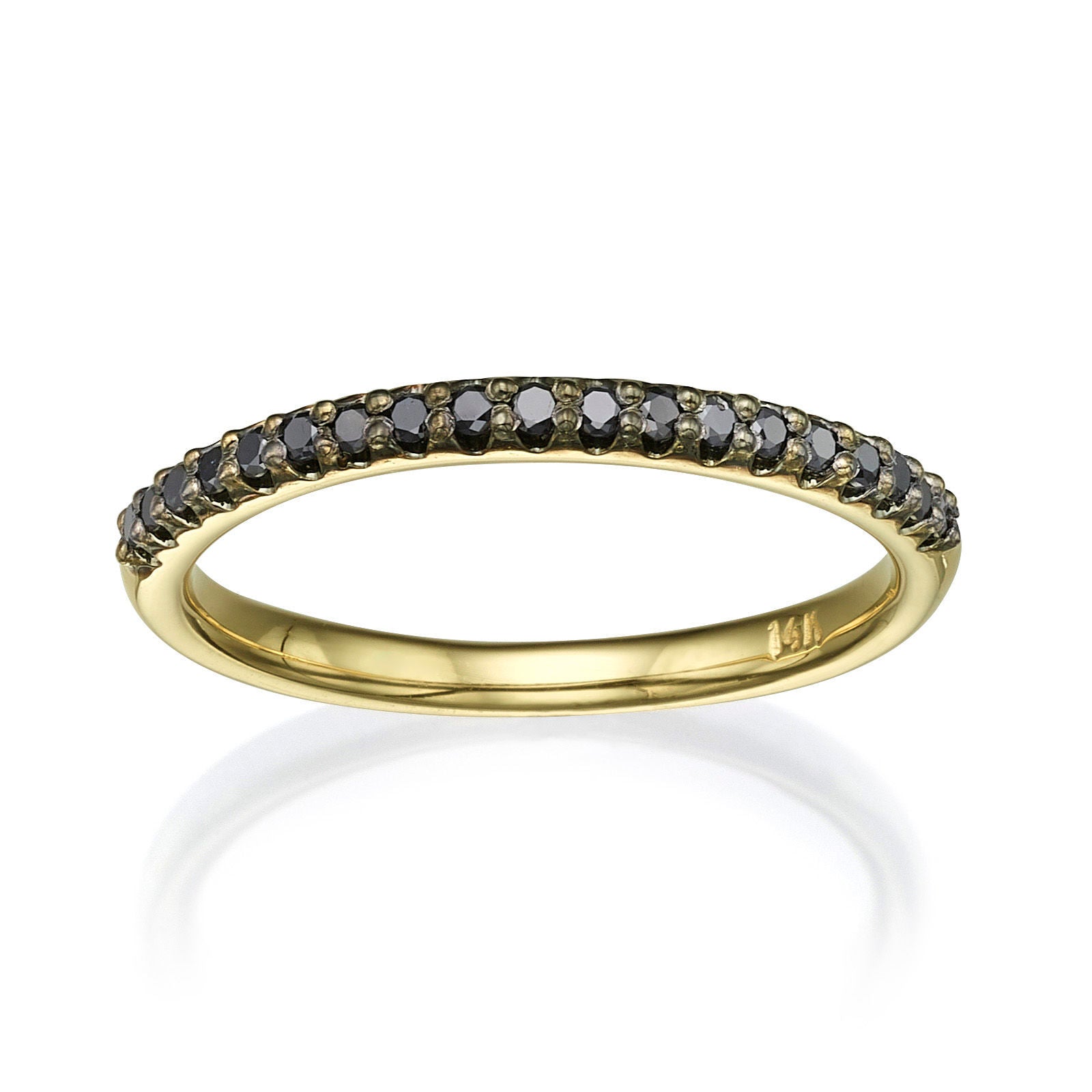 טבעת יהלום שחור מזהב צהוב 14 קראט - נסיכה טבעת יהלום שחור מזהב צהוב 14 קראט - נסיכה