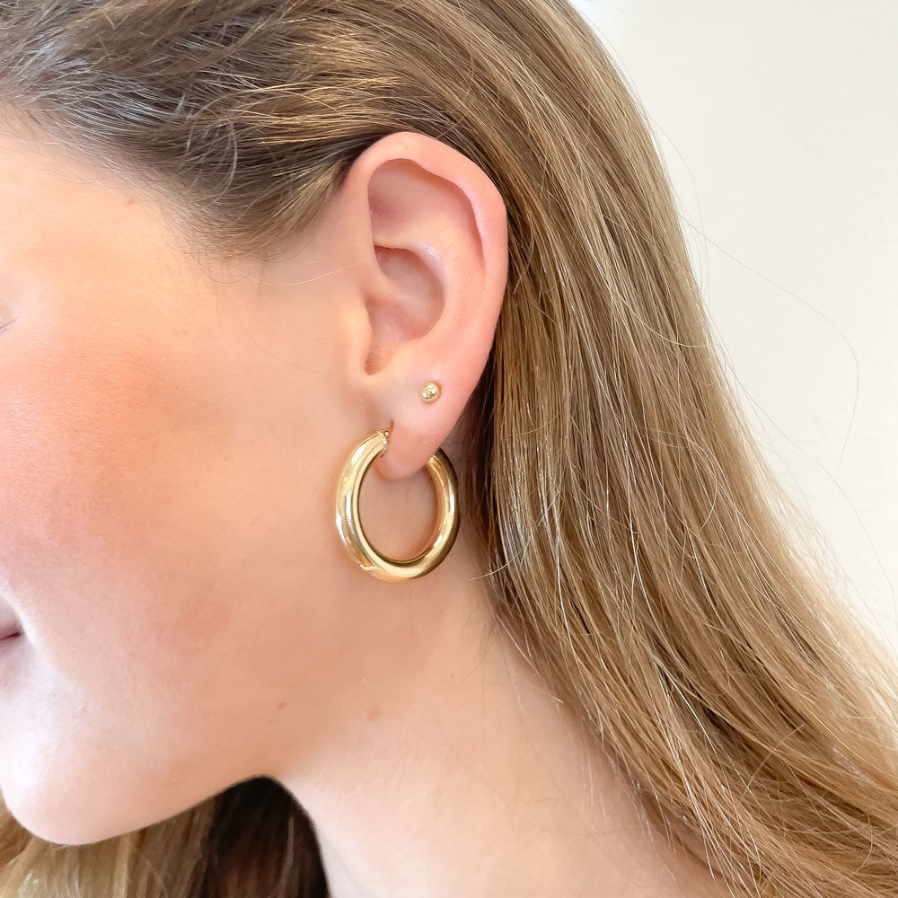 עגילי חישוק מזהב צהוב 14 קראט - M (עבה) עגילי חישוק מזהב צהוב 14 קראט - M (עבה)