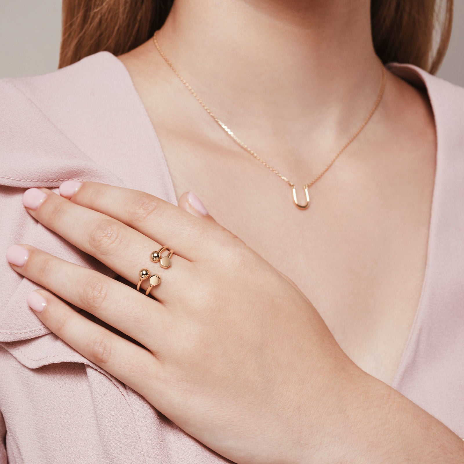 טבעת פתוחה מזהב לבן 14 קראט - כיפות זהב טבעת פתוחה מזהב לבן 14 קראט - כיפות זהב