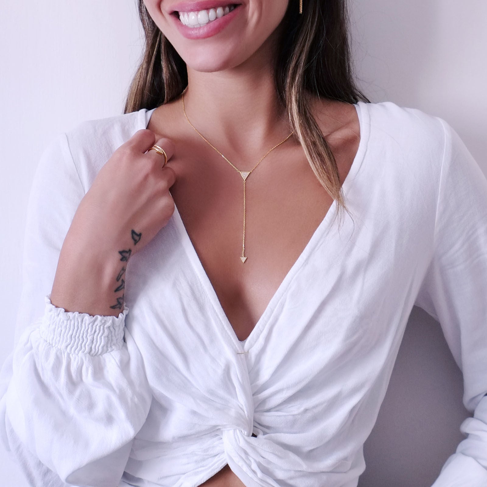 שרשרת ותליון מזהב צהוב 14 קראט - פירמידות תלויות שרשרת ותליון מזהב צהוב 14 קראט - פירמידות תלויות