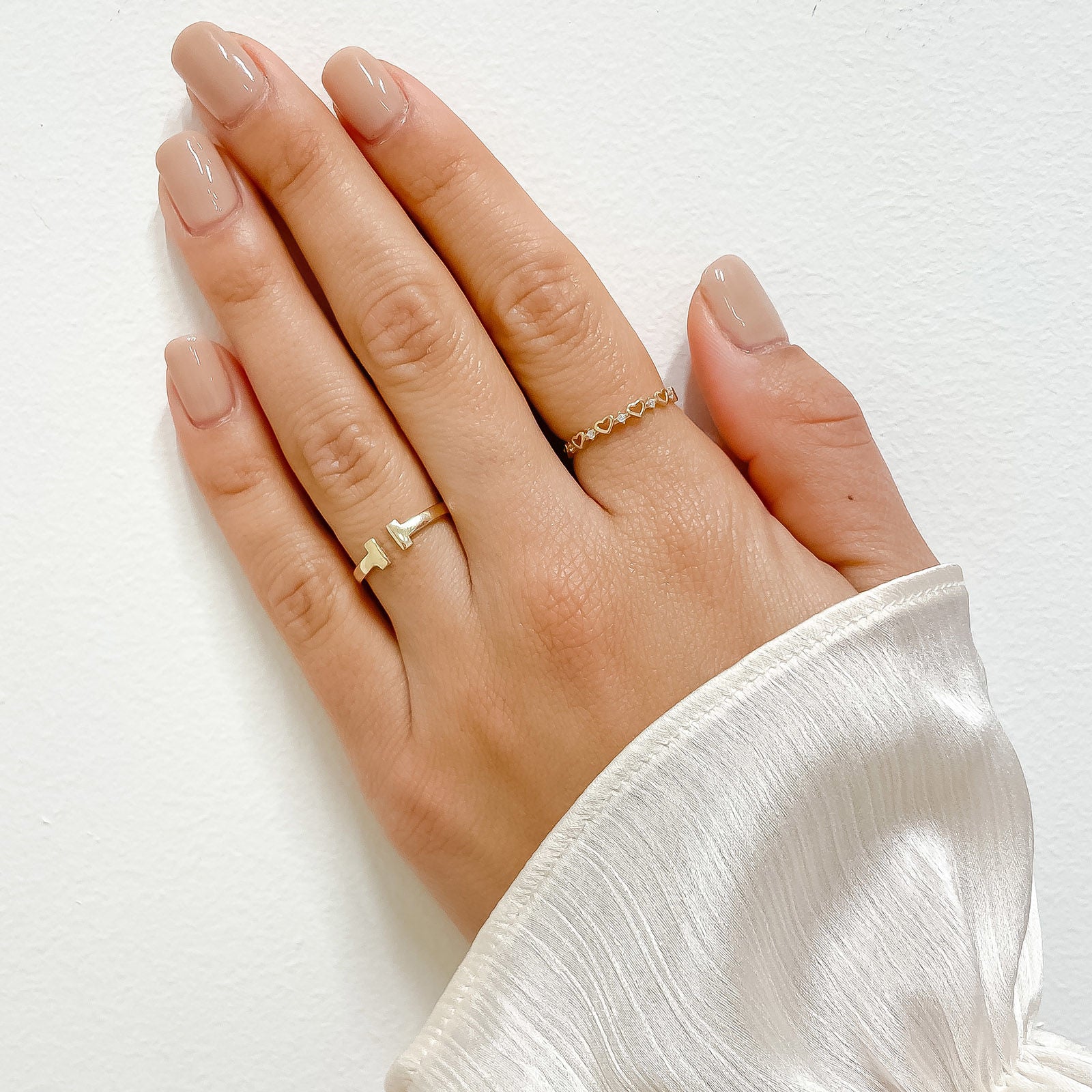 טבעת פתוחה מזהב צהוב 14 קראט - רובין טבעת פתוחה מזהב צהוב 14 קראט - רובין