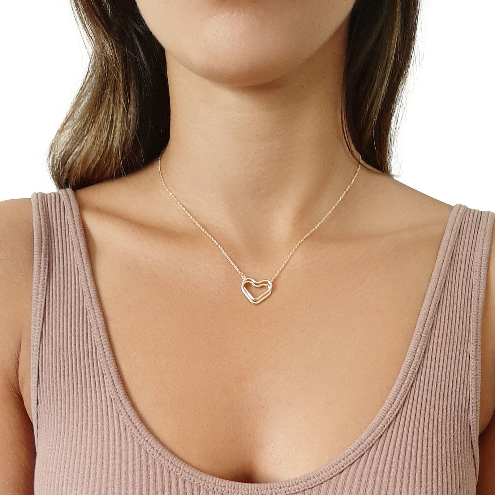 שרשרת ותליון מזהב צהוב 14 קראט - לב ליאנה שרשרת ותליון מזהב צהוב 14 קראט - לב ליאנה