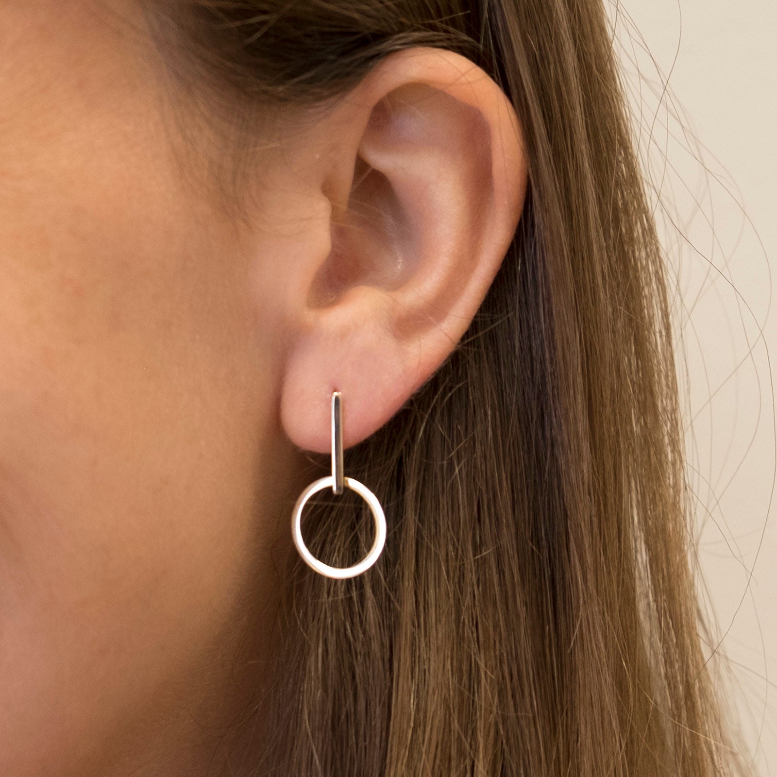 עגילים תלויים מזהב צהוב 14 קראט - מרקורי עגילים תלויים מזהב צהוב 14 קראט - מרקורי