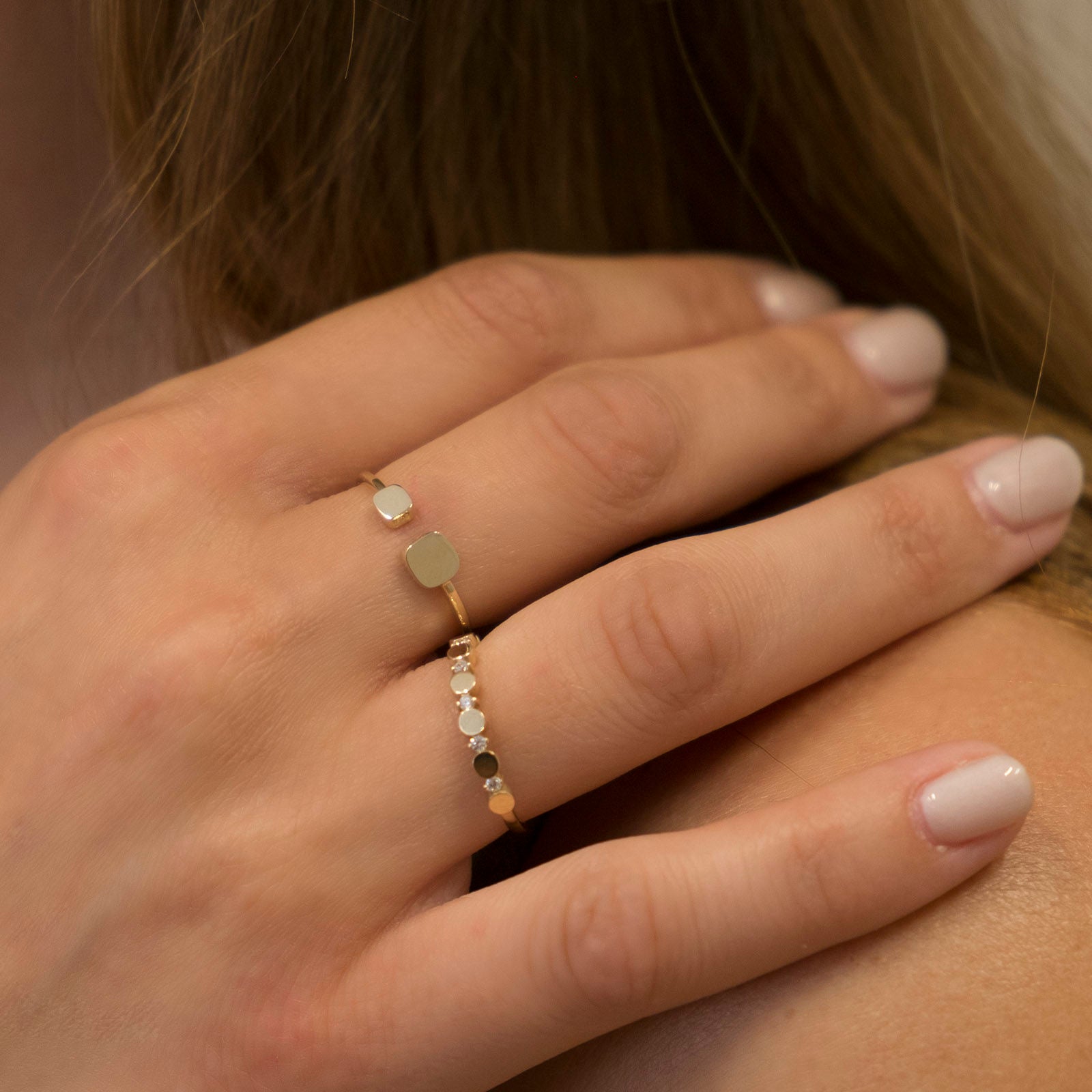 טבעת מזהב צהוב 14 קראט - עיגולי קרולינה טבעת מזהב צהוב 14 קראט - עיגולי קרולינה