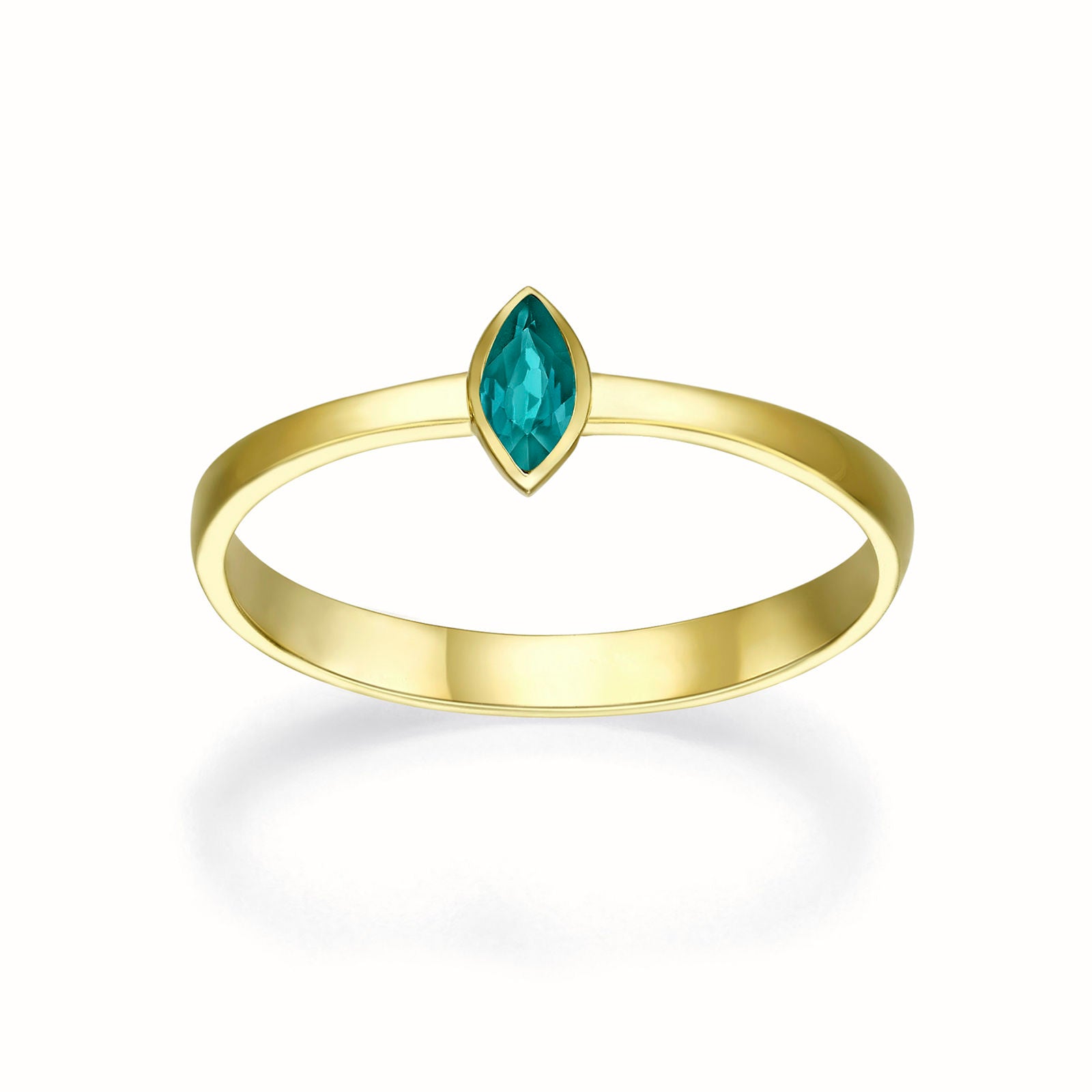 טבעת אמרלד מזהב צהוב 14 קראט  - ולנסיה טבעת אמרלד מזהב צהוב 14 קראט  - ולנסיה