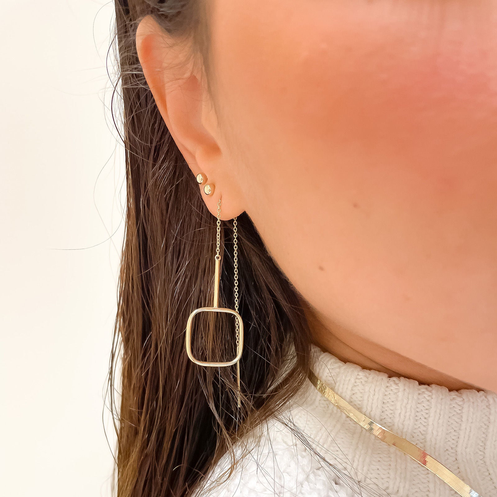 עגילים תלויים מזהב צהוב 14 קראט - סיאול עגילים תלויים מזהב צהוב 14 קראט - סיאול