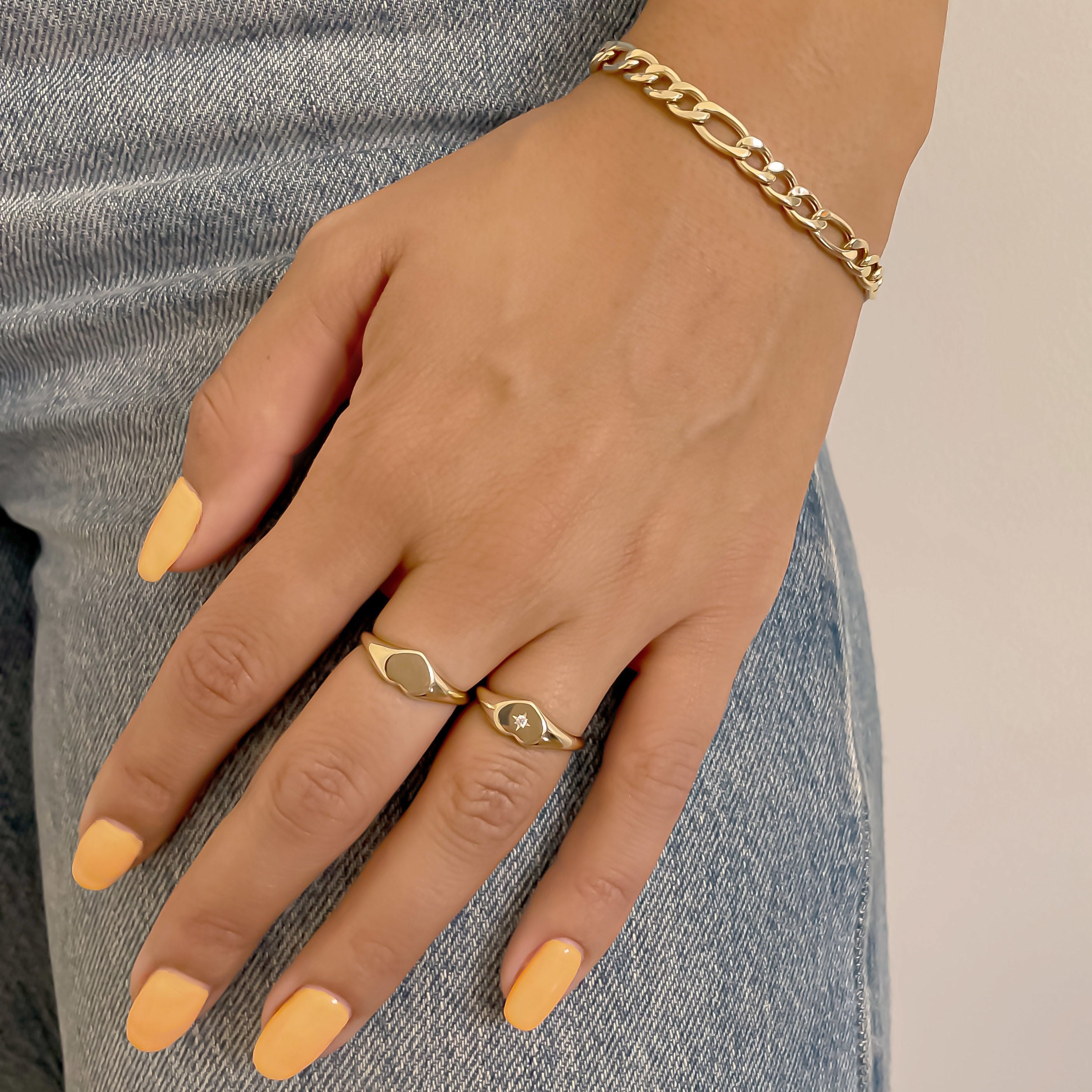 טבעת מזהב צהוב 14 קראט - חותם לב טבעת מזהב צהוב 14 קראט - חותם לב