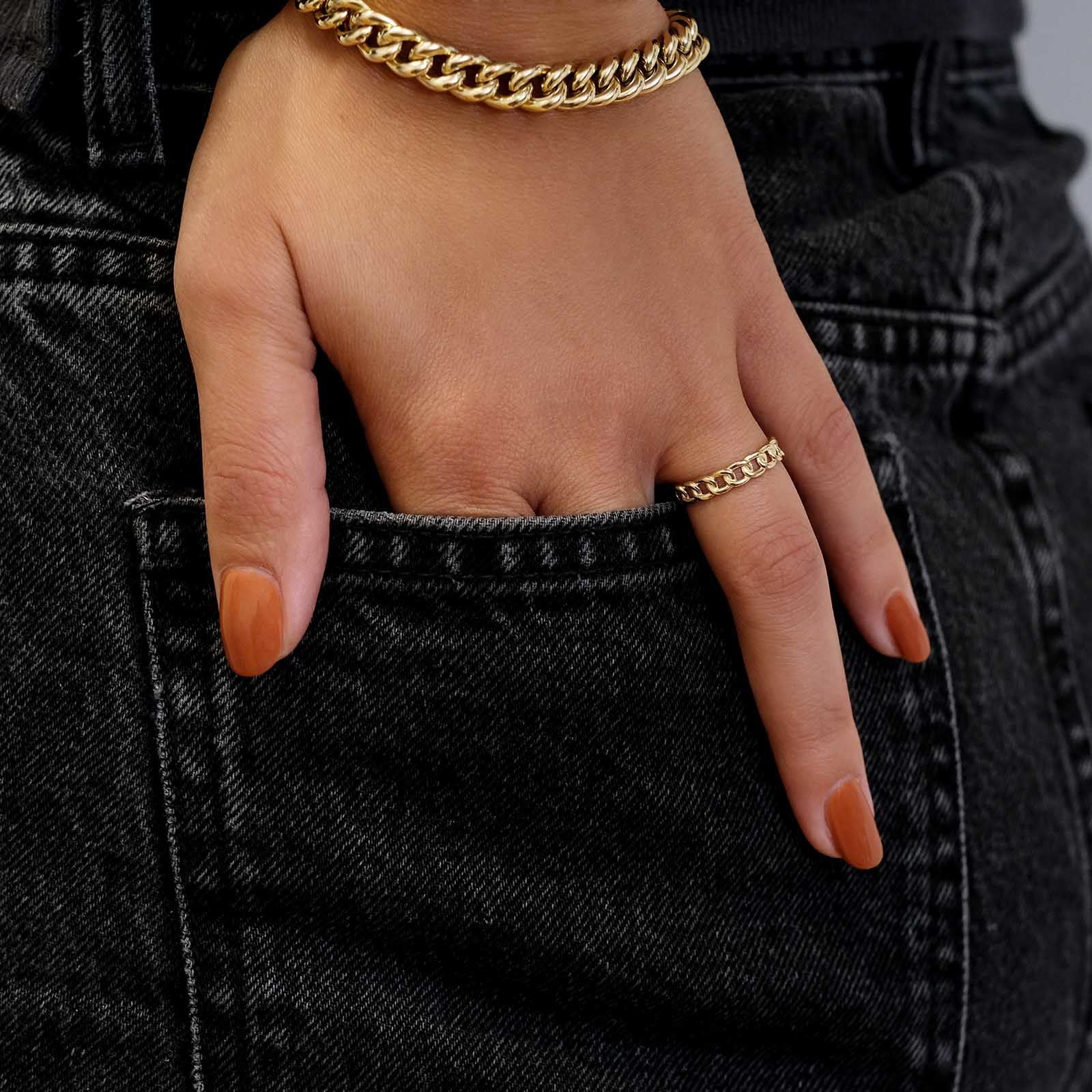 טבעת לאישה מזהב צהוב 14 קראט - חוליות טבעת לאישה מזהב צהוב 14 קראט - חוליות