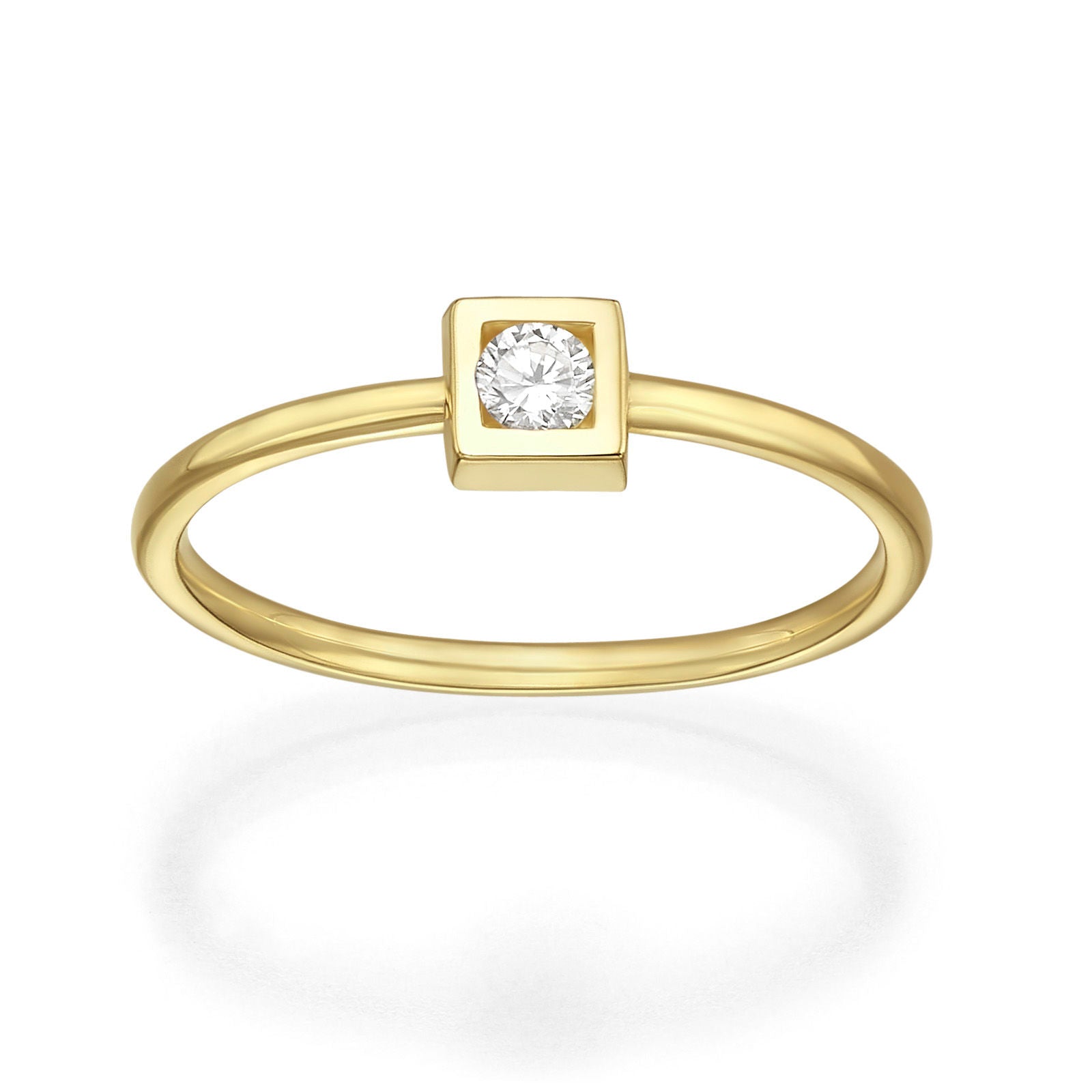 טבעת לנשים מזהב צהוב 14 קראט - ריבוע ניקולט טבעת לנשים מזהב צהוב 14 קראט - ריבוע ניקולט