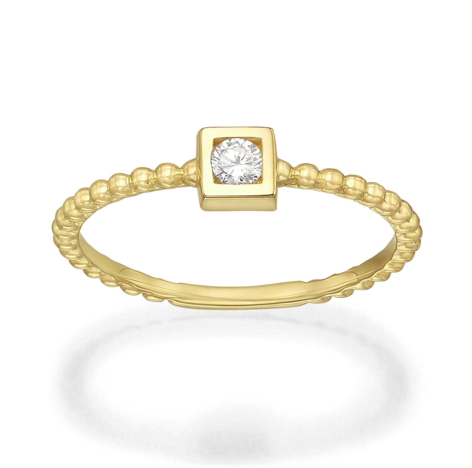 טבעת לנשים מזהב צהוב 14 קראט - ריבוע ניקולט כדורים טבעת לנשים מזהב צהוב 14 קראט - ריבוע ניקולט כדורים