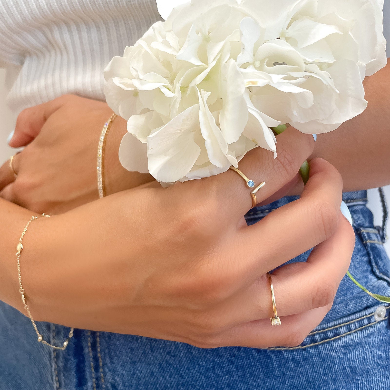 טבעת לנשים מזהב צהוב 14 קראט - סאן כחולה טבעת לנשים מזהב צהוב 14 קראט - סאן כחולה