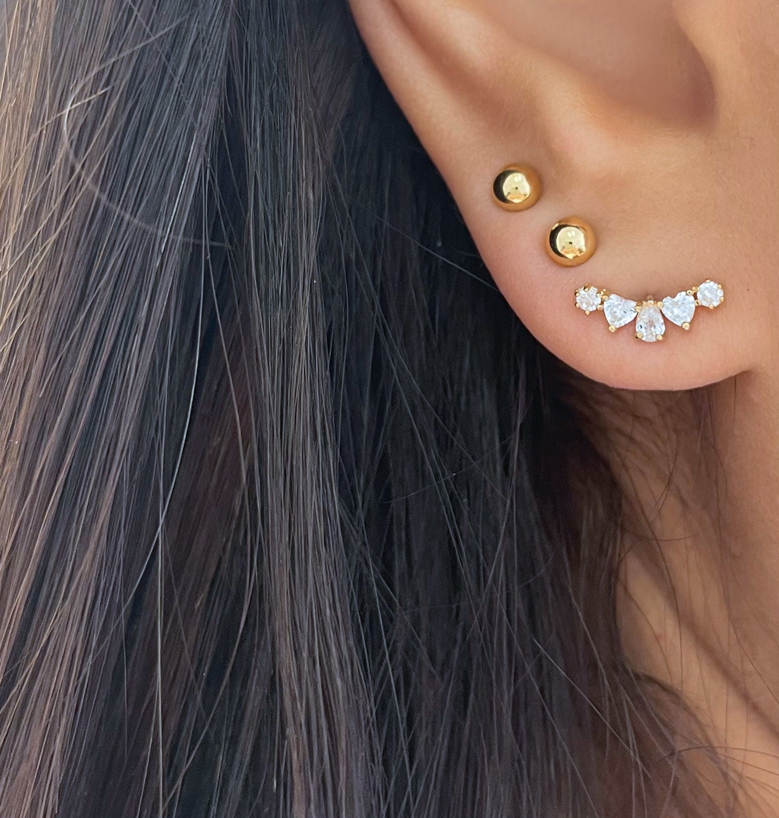 עגילים צמודים מזהב צהוב 14 קראט - דיאן עגילים צמודים מזהב צהוב 14 קראט - דיאן