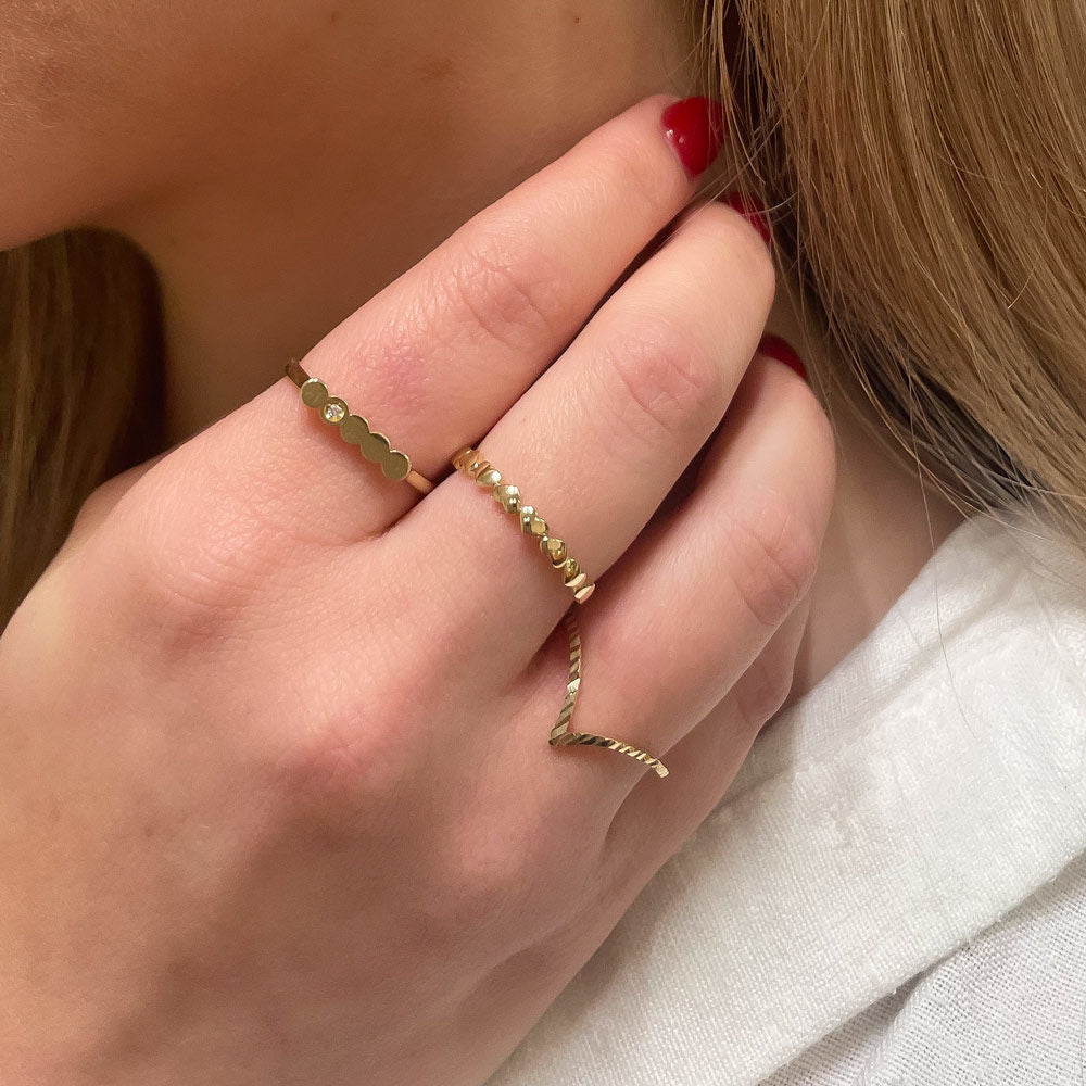 טבעת לנשים מזהב צהוב 14 קראט - לבבות מירבל טבעת לנשים מזהב צהוב 14 קראט - לבבות מירבל