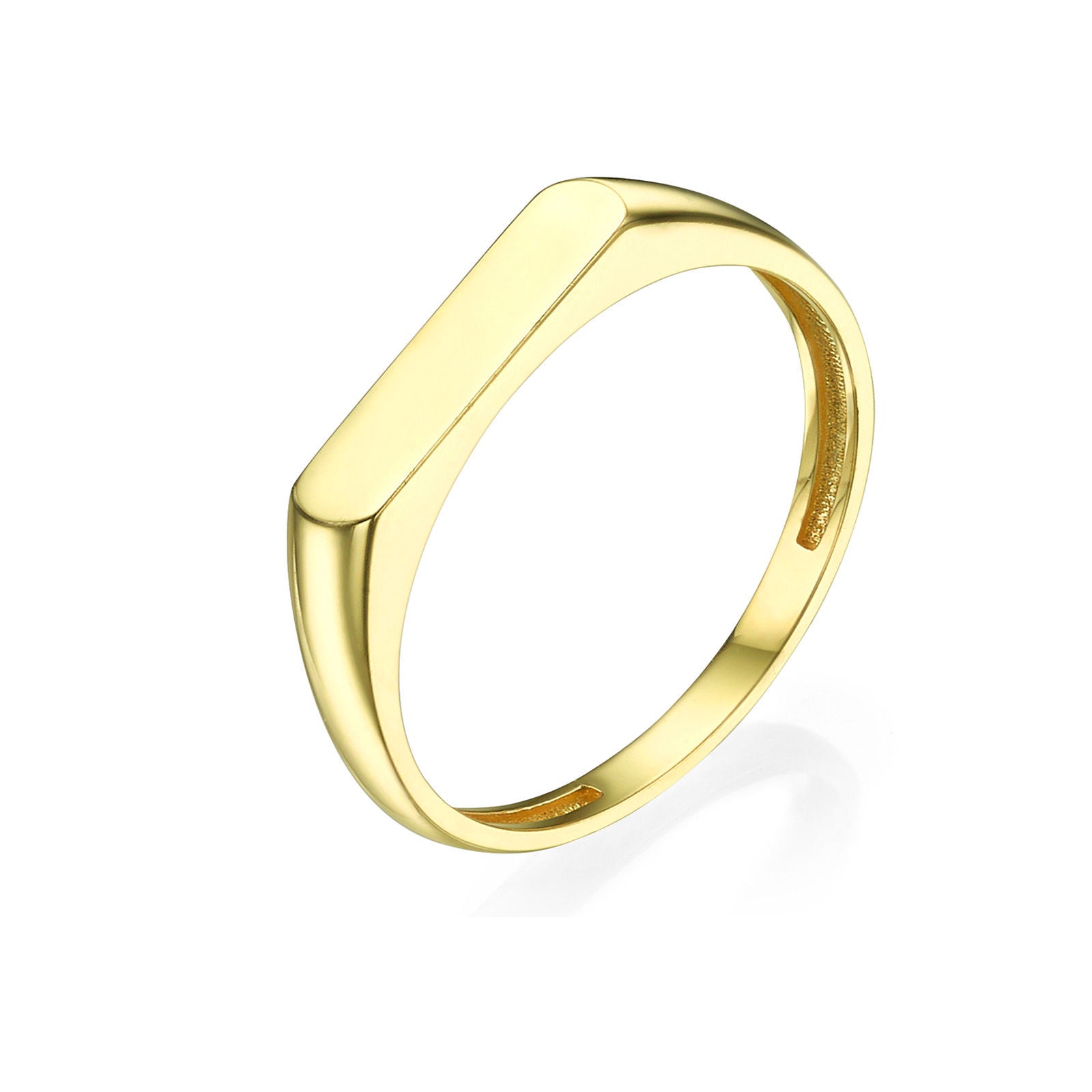 טבעת לנשים מזהב צהוב 14 קראט - חותם קלאסית עבה טבעת לנשים מזהב צהוב 14 קראט - חותם קלאסית עבה