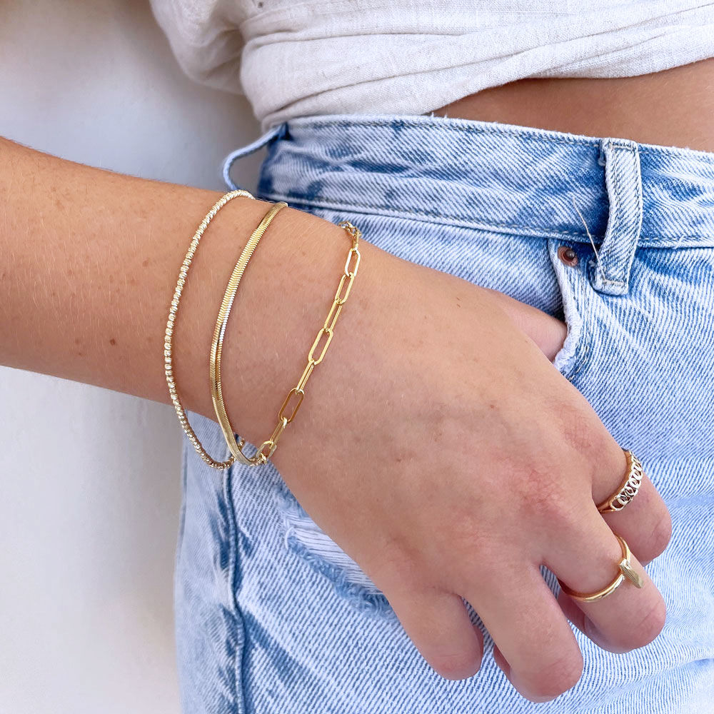 צמיד לאישה מזהב צהוב 14 קראט - אטבים דקים 18 ס"מ צמיד לאישה מזהב צהוב 14 קראט - אטבים דקים 18 ס"מ