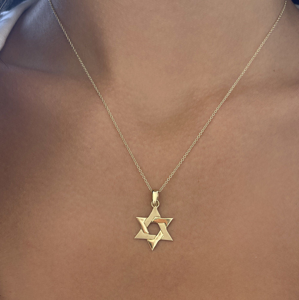 תליון ושרשרת מזהב צהוב 14 קראט - מגן דוד עבה תליון ושרשרת מזהב צהוב 14 קראט - מגן דוד עבה