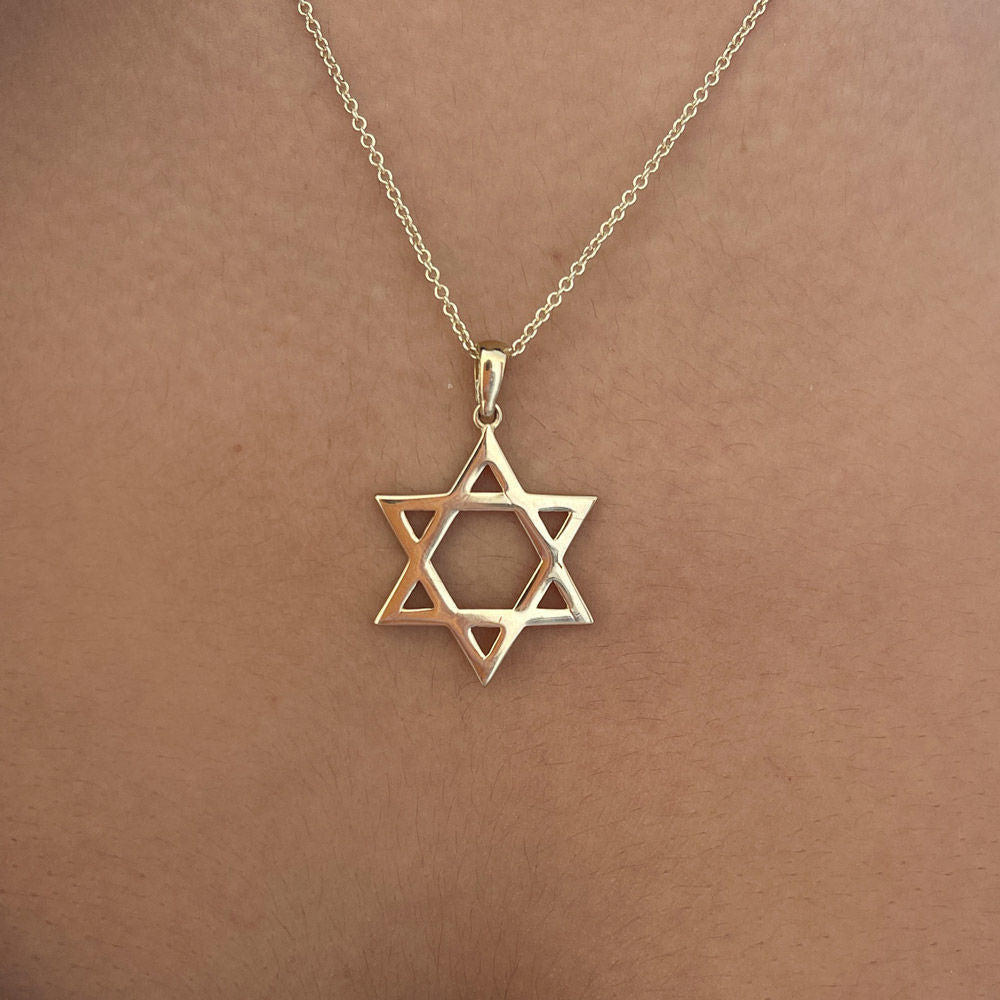 תליון ושרשרת מזהב צהוב 14 קראט -מגן דוד חלק גדול תליון ושרשרת מזהב צהוב 14 קראט -מגן דוד חלק גדול