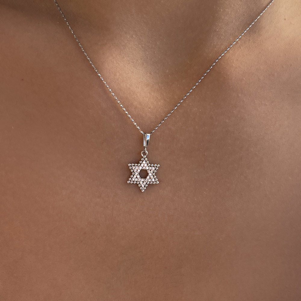 תליון ושרשרת מזהב לבן 14 קראט - מגן דוד כדורים מנצנץ תליון ושרשרת מזהב לבן 14 קראט - מגן דוד כדורים מנצנץ