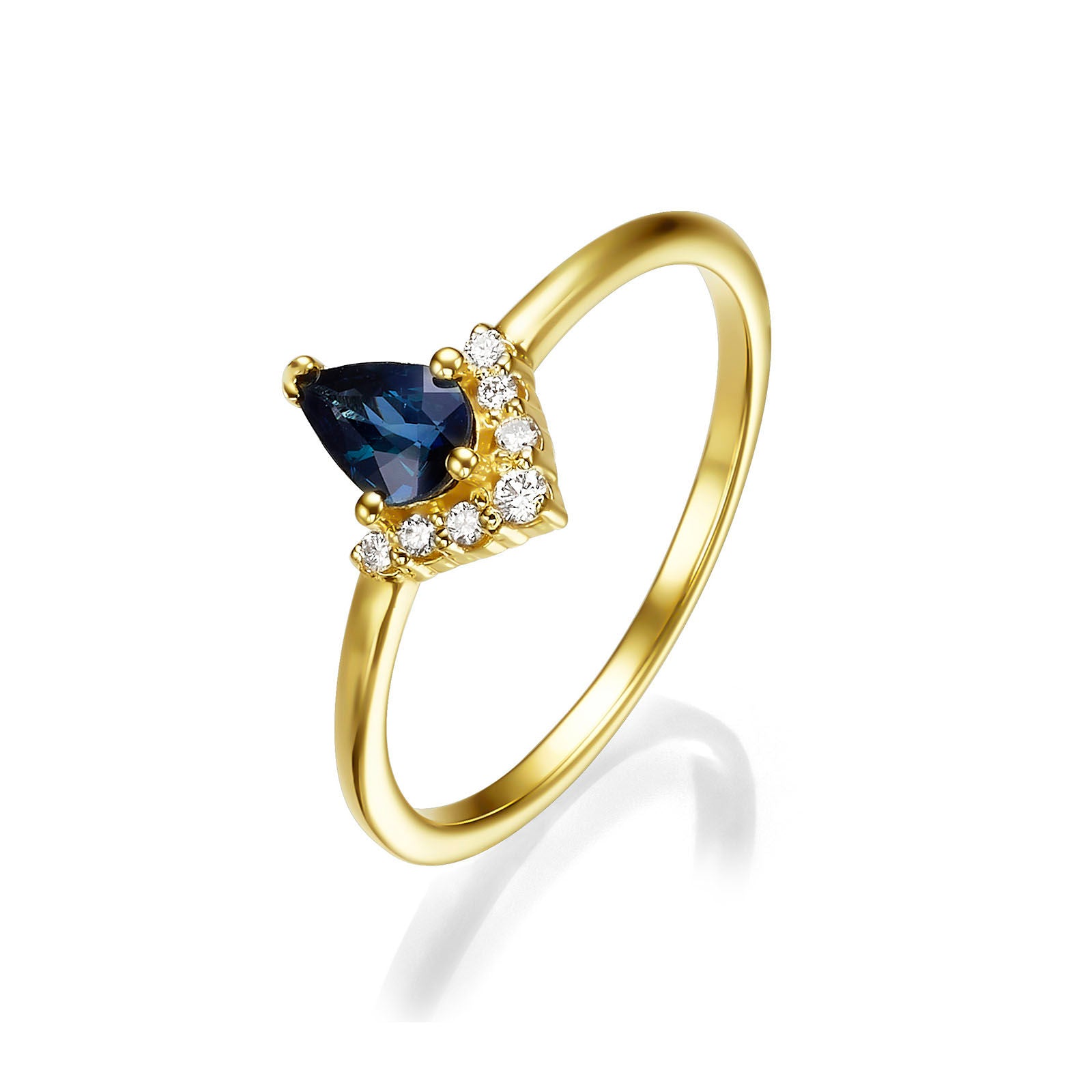 טבעת ספיר יהלומים מזהב צהוב 14 קראט - דיאנה טבעת ספיר יהלומים מזהב צהוב 14 קראט - דיאנה