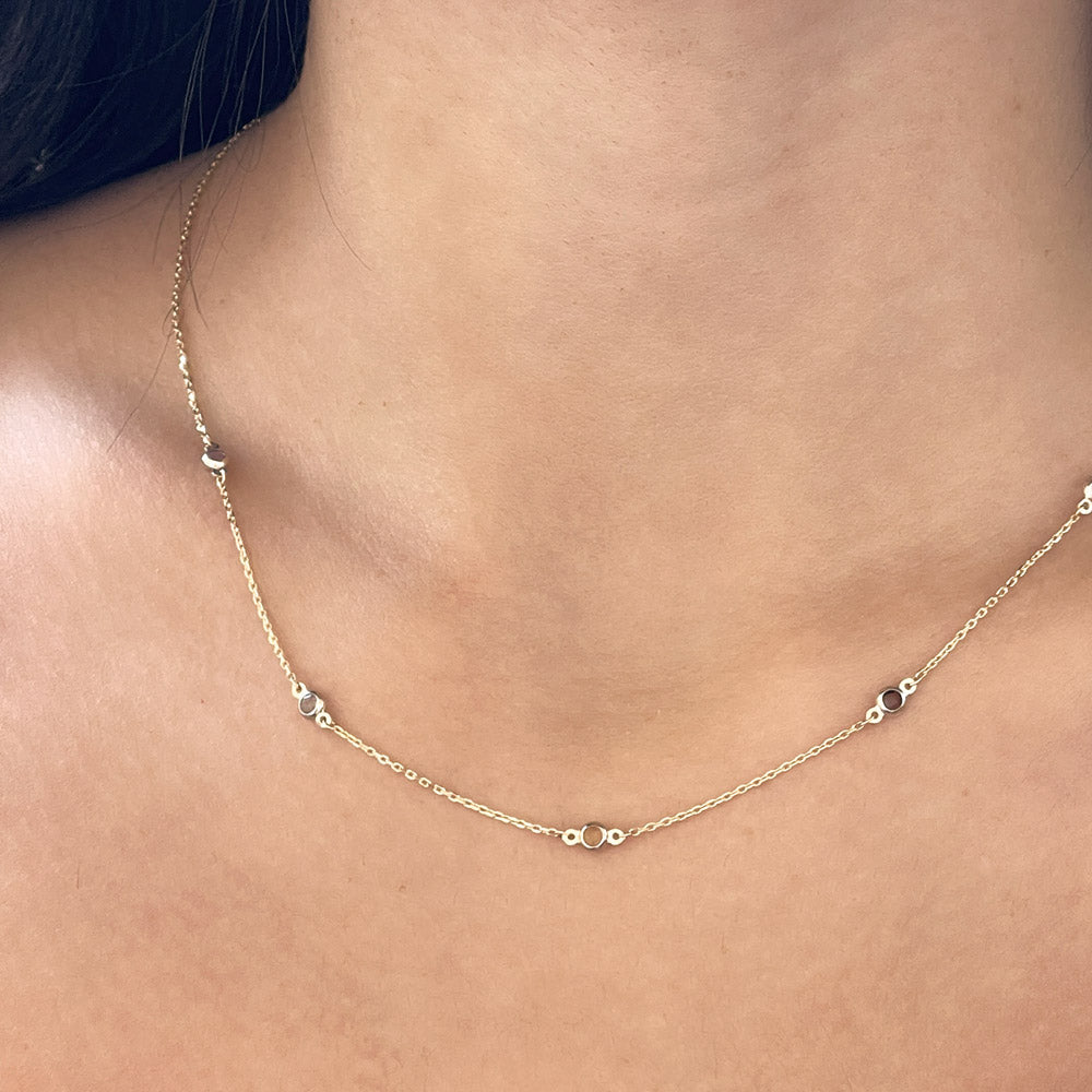 תליון ושרשרת מזהב צהוב 14 קראט - אלמוגים תליון ושרשרת מזהב צהוב 14 קראט - אלמוגים