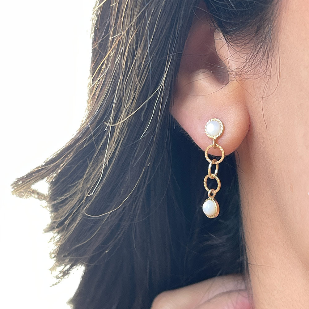 עגילים לאישה מזהב צהוב 14 קראט - מיקה עגילים לאישה מזהב צהוב 14 קראט - מיקה