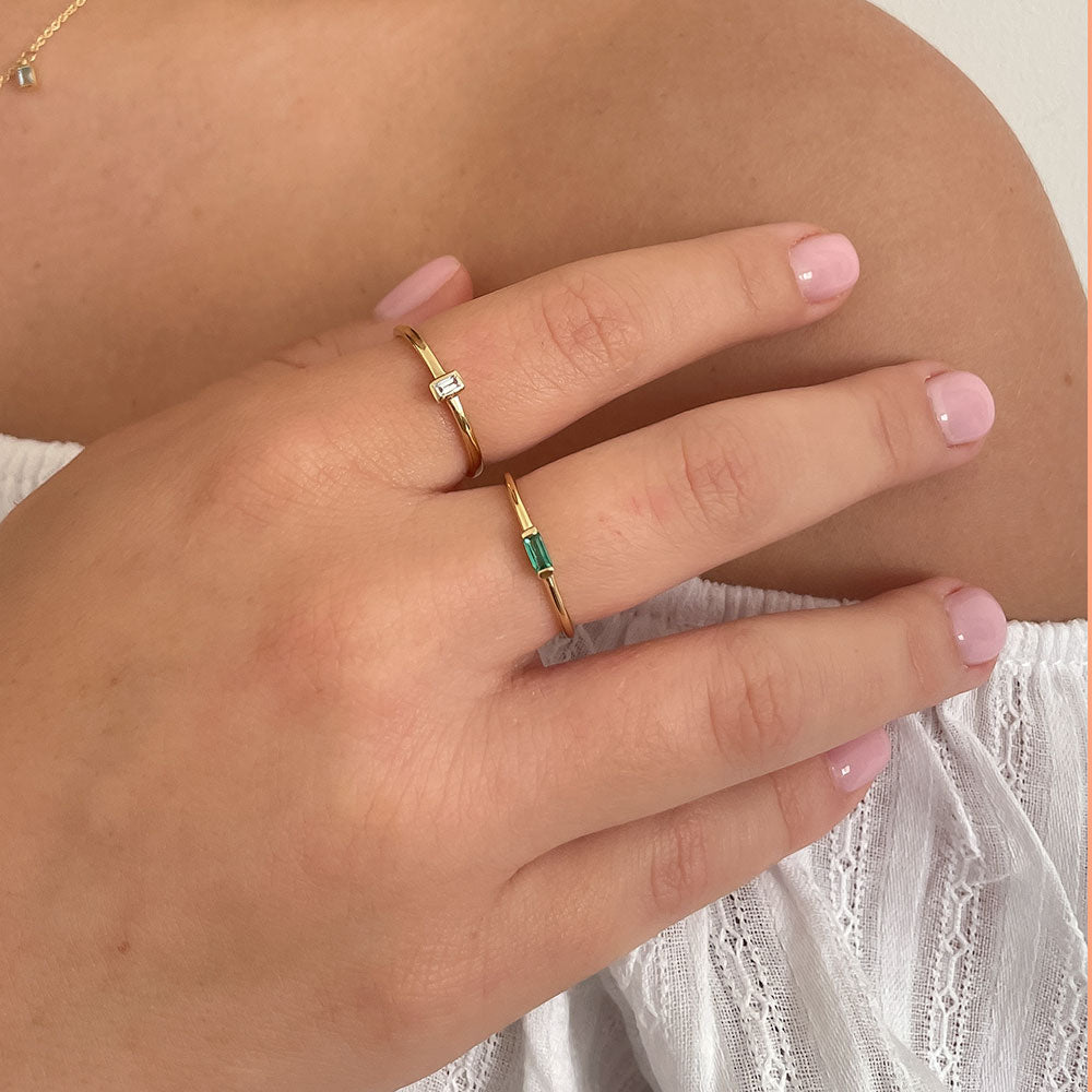 טבעת אמרלד מזהב צהוב 14 קראט - סטרלה ירוקה טבעת אמרלד מזהב צהוב 14 קראט - סטרלה ירוקה