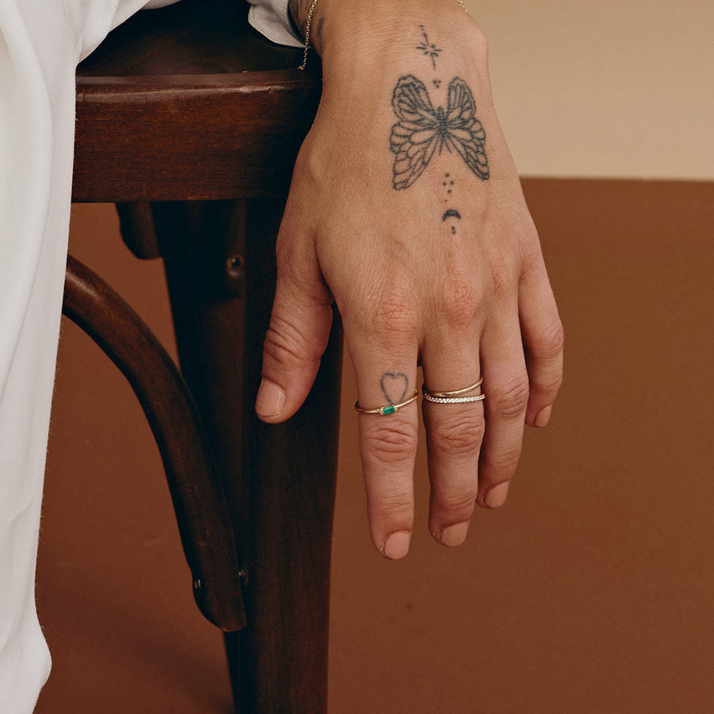 טבעת אמרלד מזהב צהוב 14 קראט - סטרלה ירוקה טבעת אמרלד מזהב צהוב 14 קראט - סטרלה ירוקה