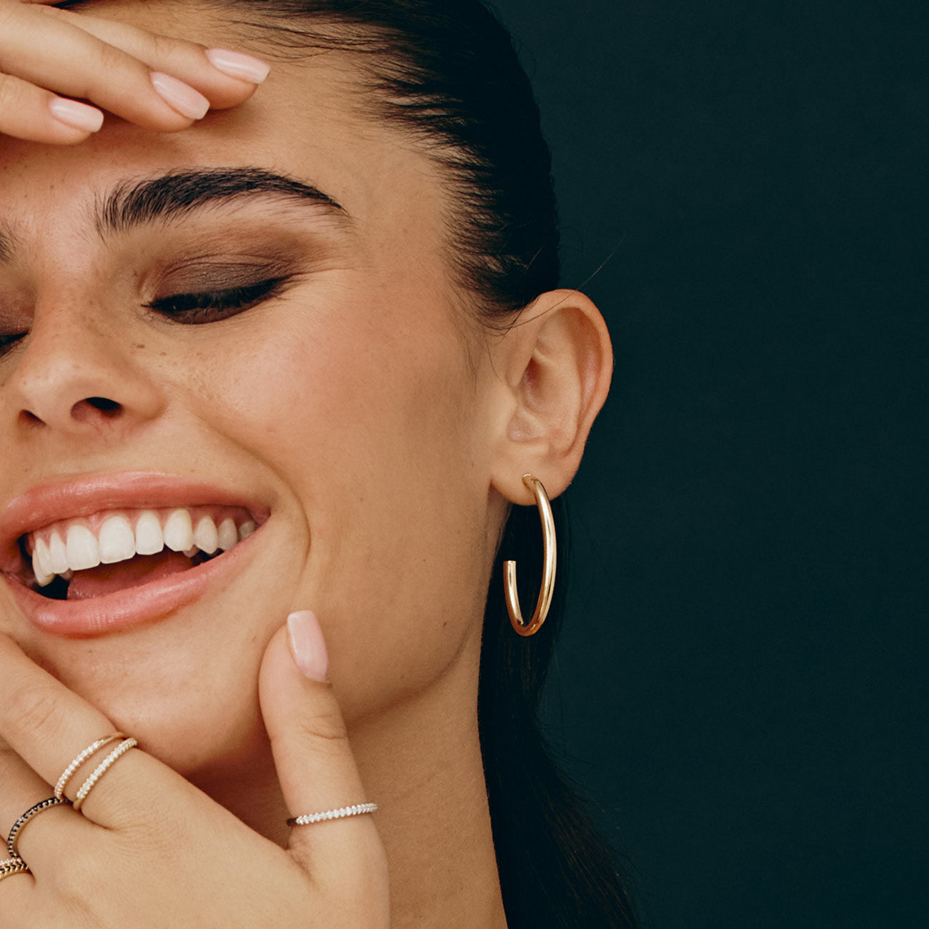 עגילים לאישה מזהב צהוב 14 קראט - ריו עבים עגילים לאישה מזהב צהוב 14 קראט - ריו עבים