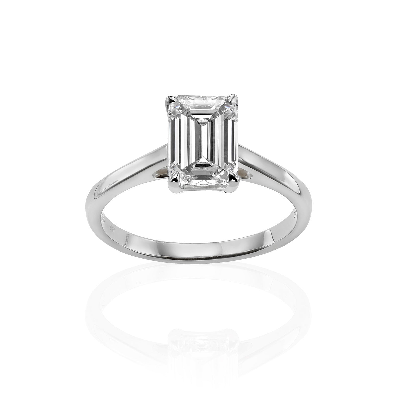 טבעת יהלום מעבדה מזהב לבן 14K - סוליטר אמרלד 2 קראט