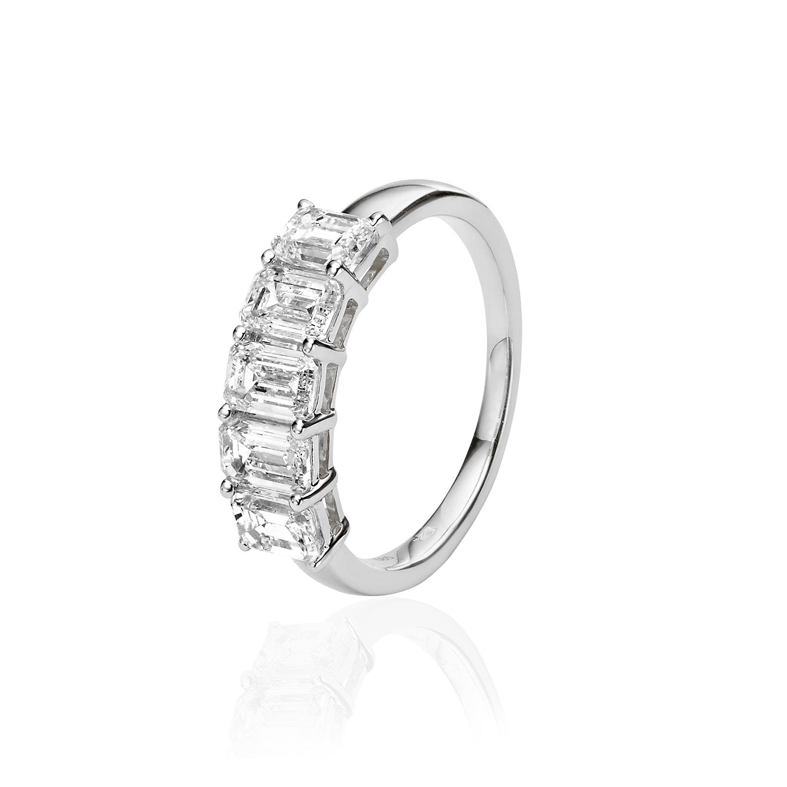 טבעת יהלומי מעבדה מזהב לבן 14K - שורה אמרלד 2 קראט