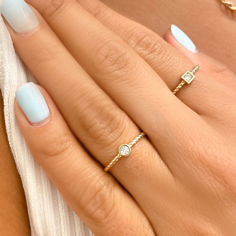 טבעות זהב | טבעת לנשים מזהב צהוב 14 קראט - לאורה צמה