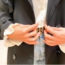 טבעת לנשים מזהב צהוב 14 קראט - לוקה