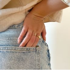 טבעת לנשים מזהב צהוב 14 קראט -  חותם מעוין מנצנץ