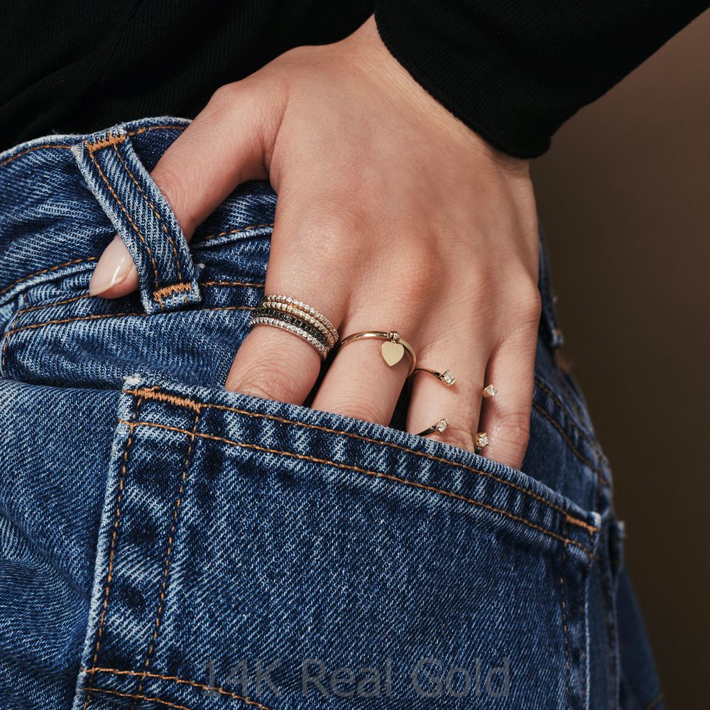 תכשיטי זהב לנשים | טבעת עם צ'ארם מזהב צהוב 14 קראט - צ'ארם לב