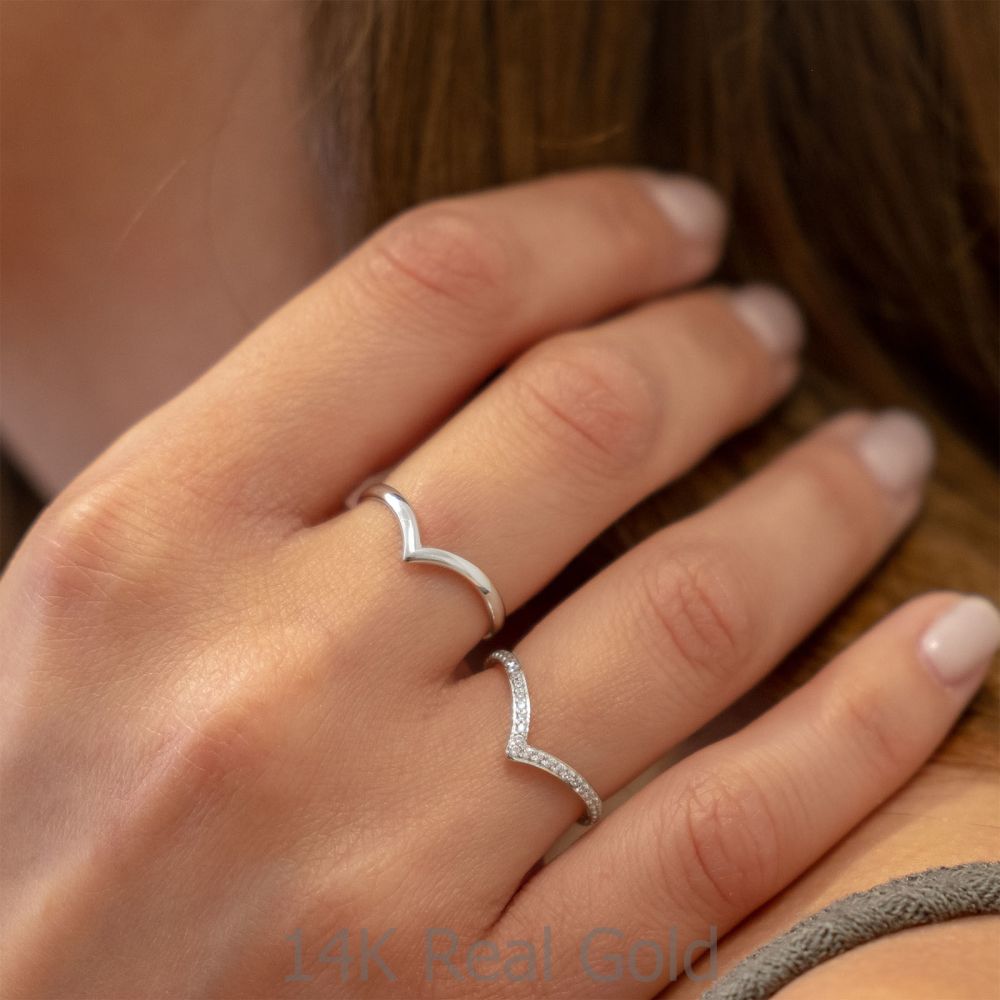 תכשיטי זהב לנשים | טבעת מזהב לבן 14 קראט - וי עדין