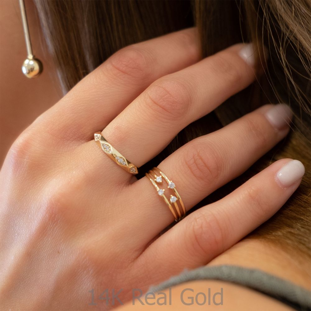 תכשיטי זהב לנשים | טבעת מזהב צהוב 14 קראט - פירמידות