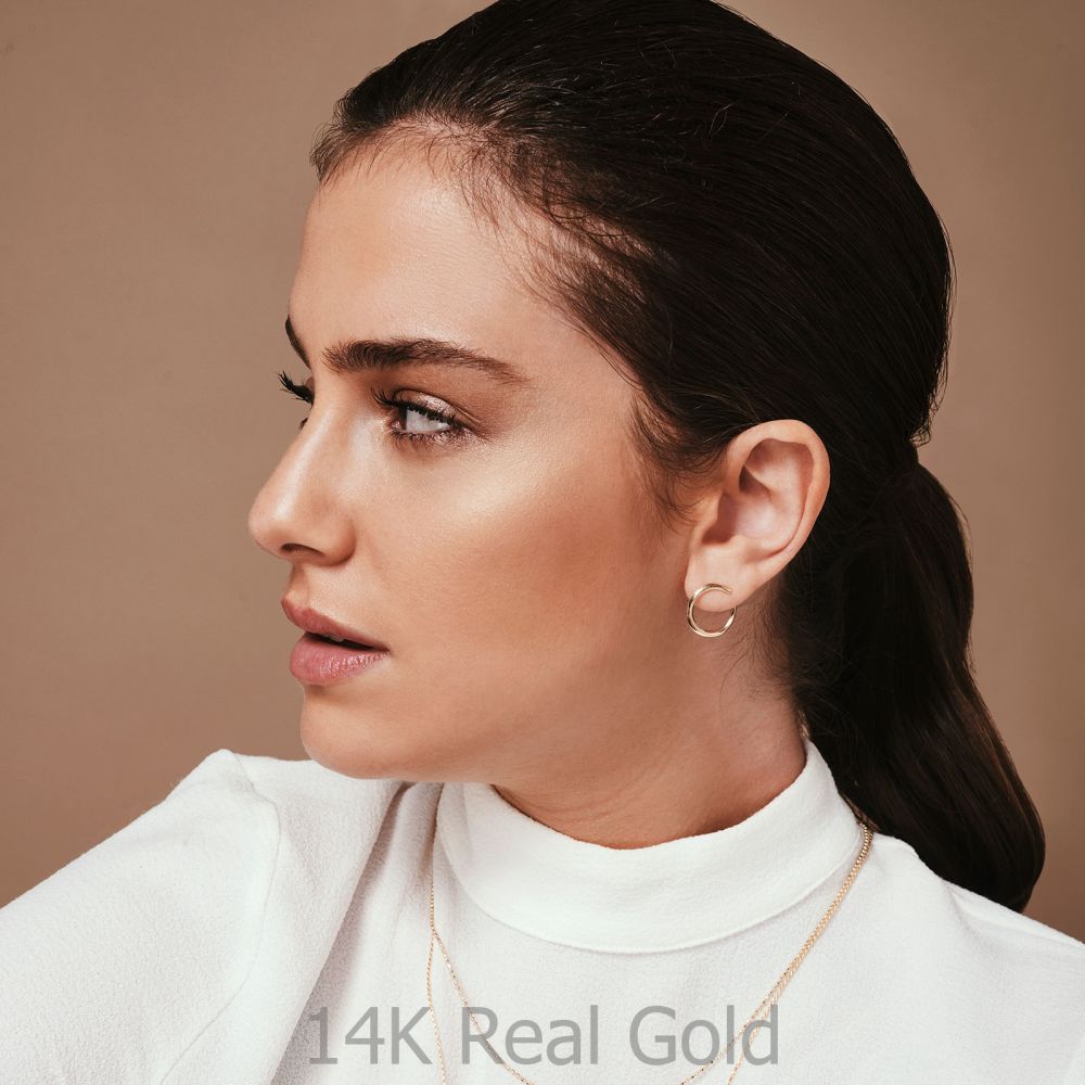 תכשיטי זהב לנשים | עגילים צמודים מזהב לבן 14 קראט - סאנרייז גדול