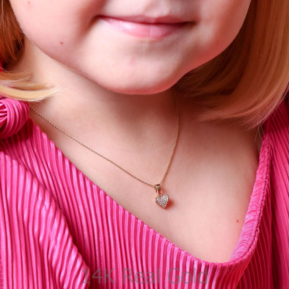 תכשיטים מזהב לילדות | תליון ושרשרת מזהב צהוב - לב מאוהב
