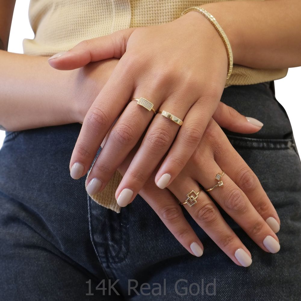 תכשיטי זהב לנשים | טבעת מזהב צהוב 14 קראט -  ריבועי אליס